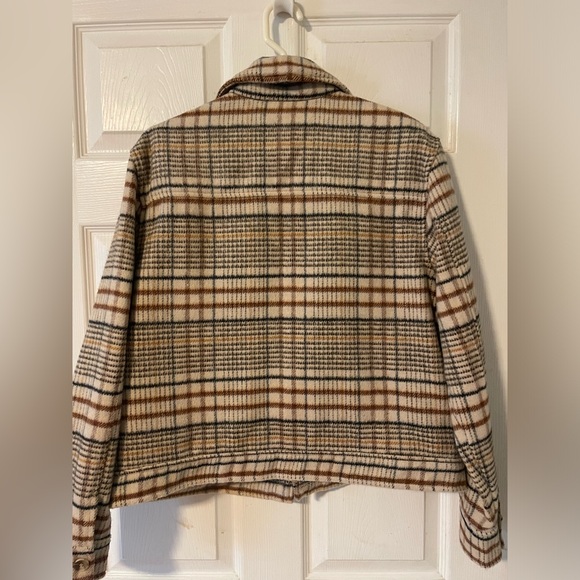 Joie Cropped Plaid Shacket - Picture 6 of 9